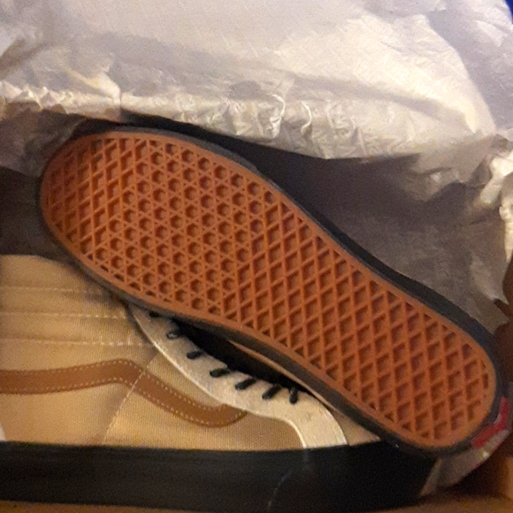 Vault by Vans Sk8-Hi Reissue *NWT* - Picture 13 of 16